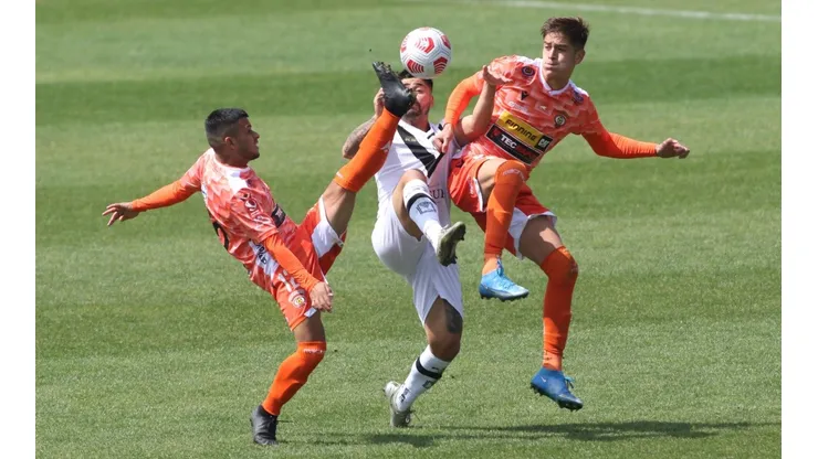 Cobreloa lucha con todo para evitar caer a la Segunda División