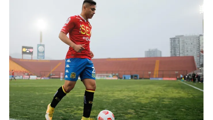 Bastián Yáñez confesó que vivió momentos difíciles tras quedarse afuera de la Roja por lesión.