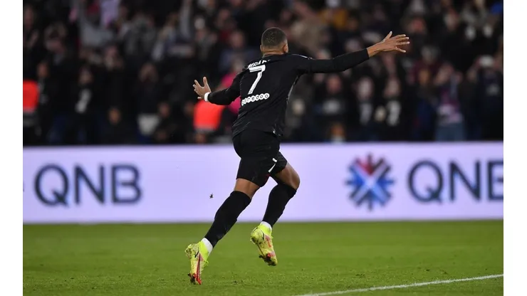 Kylian Mbappé fue la gran figura para que PSG le remonte al Angers.