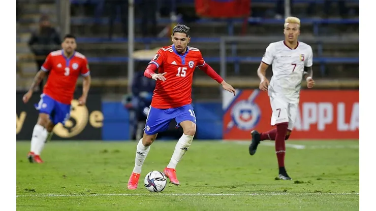Diego Valdés tuvo su esperada gran noche con Chile