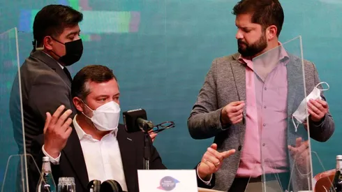 Sichel y Boric se acusan de mentirosos mutuamente en debate presidencial