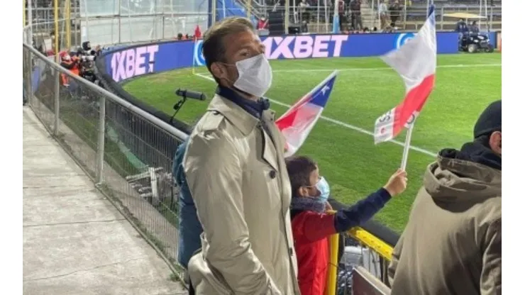 Christian Santos estuvo presente en San Carlos de Apoquindo apoyando a Venezuela