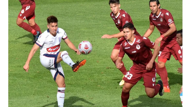 En el duelo en La Portada ganaron los granates 5-1