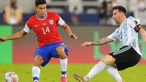 Pablo Galdames todavía no suma minutos en el Genoa de Italia, su nuevo club.