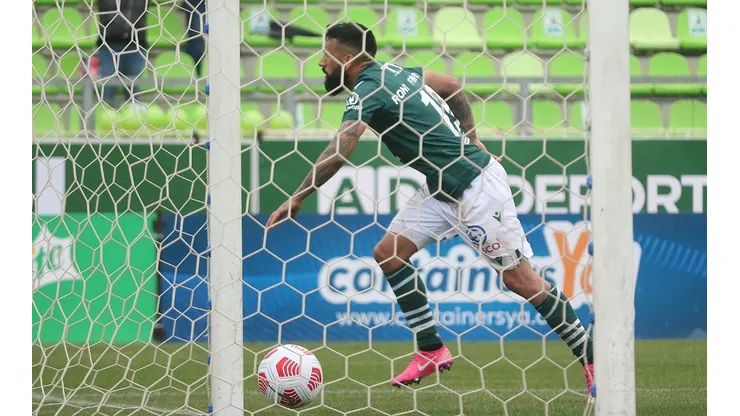 Santiago Wanderers necesita la victoria ante Everton para avanzar en el deseo de mantenerse en Primera División