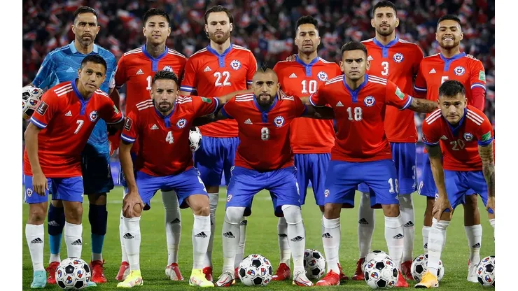 Medel vuelve tras suspensión y Charles Aránguiz deja su lugar a Marcelino Núñez en la formación titular que ensayó Chile para el duelo ante Venezuela por la 12a fecha de las Eliminatorias Qatar 2022