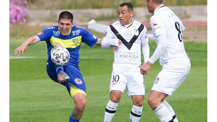 Santiago Morning derrotó a un Barnechea que no pudo salir del fondo de la tabla en la Primera B.