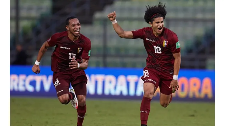 Eduard Bello lidera la probable formación de Venezuela para enfrentar a Chile en San Carlos.