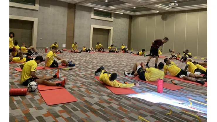 Venezuela entrena en el hotel, impedido de ir al Monumental.