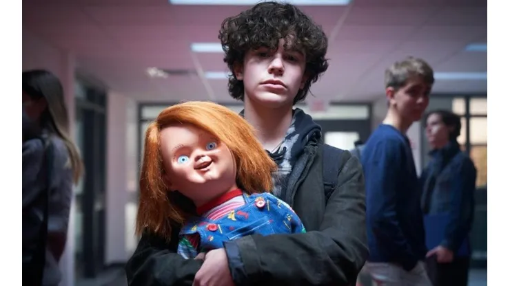 Brad Dourif vuelve a cederle su voz a Chucky en esta versión televisiva de Child's Play.