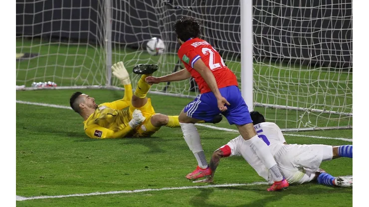 Carlos Caszely alabó a Ben Brereton y asegura que contagia como Arturo Vidal