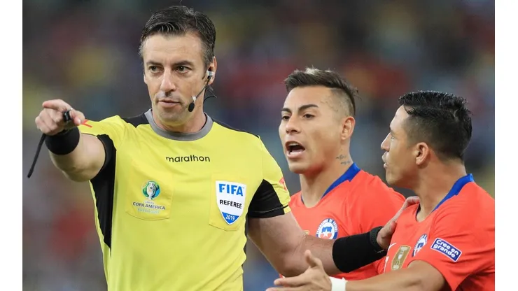 Raphael Claus será el árbitro del partido entre Chile y Venezuela del jueves.