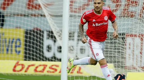 Paolo Guerrero quiere terminar su contrato con el Inter de Carlos Palacios