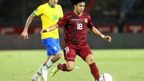 Eduard Bello tuvo su debut goleador en las Eliminatorias para Qatar 2022 con la anotación del triunfo ante Ecuador
