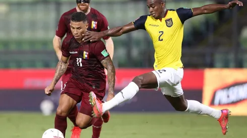El delantero del Granada fue quien anotó el primer gol de Venezuela sobre Ecuador por Eliminatorias. Foto: Getty Images