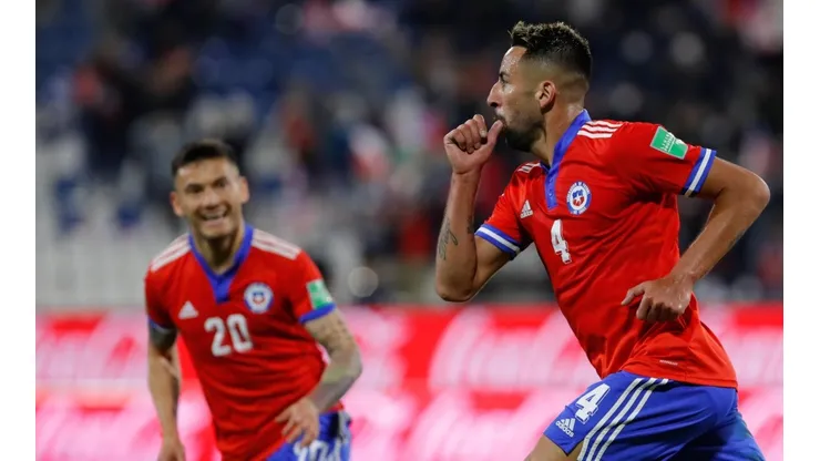 Chile venció por 2-0 a Paraguay en Santiago.
