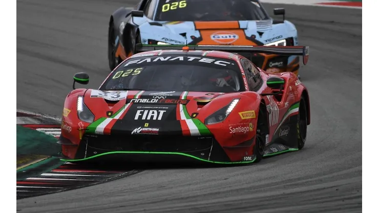 Este lunes 11, Benjamín Hites está invitado a probar un Audi R8 LMS GT3 en el mismo circuito de Barcelona.