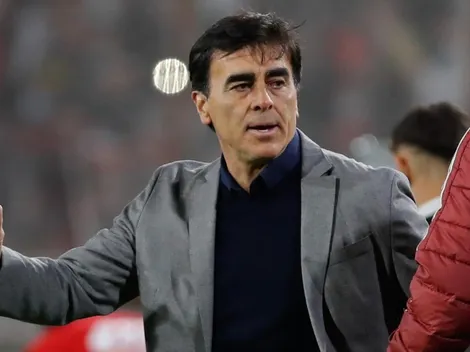 Quinteros da luces de su futuro y se conmueve con los hinchas