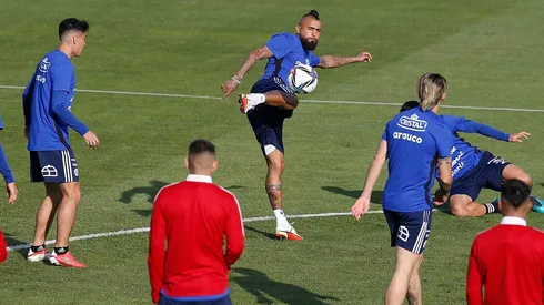 Arturo Vidal será la gran novedad de Chile esta noche ante Paraguay por la quinta fecha pendiente de las Eliminatorias para Qatar 2022