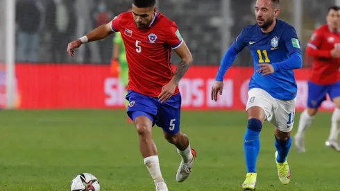 Paulo Díaz se prepara para ser una real opción en la selección chilena contra Paraguay, mientras están los rumores sobre un posible fichaje. Foto: Agencia Uno