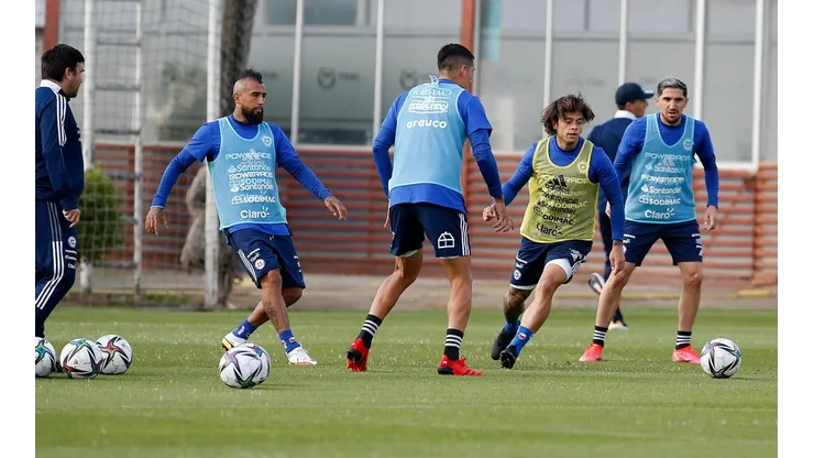 Arturo Vidal se unió a sus compañeros tras estar suspendido.