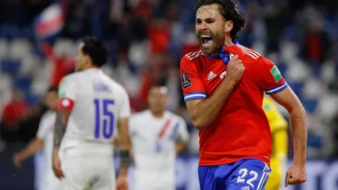 Ben Brereton Díaz abrió la ruta del triunfo