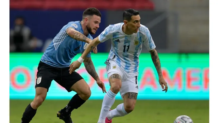 La Albiceleste está encaminada al Mundial, pero Uruguay quiere disputarles el segundo lugar.