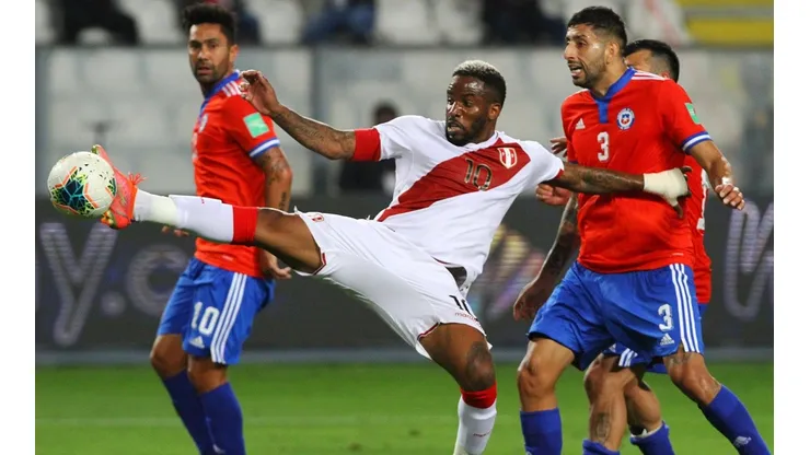 Chile cayó ante Perú y estiró su mal momento como equipo