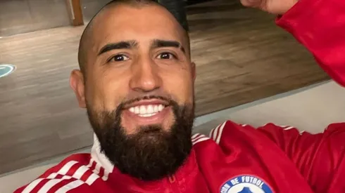 Arturo Vidal sube foto apoyando a los guerreros de la Roja