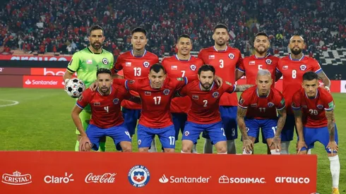 Gary Medel y Charles Aránguiz son parte de la lista al borde de la suspensión.