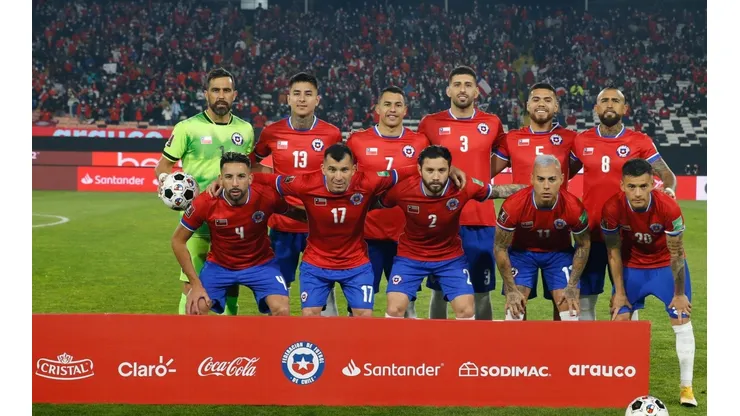 Gary Medel y Charles Aránguiz son parte de la lista al borde de la suspensión.