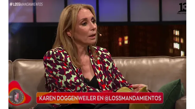 Karen Doggenweiler conversando con Martín Cárcamo en Los 5 Mandamientos.