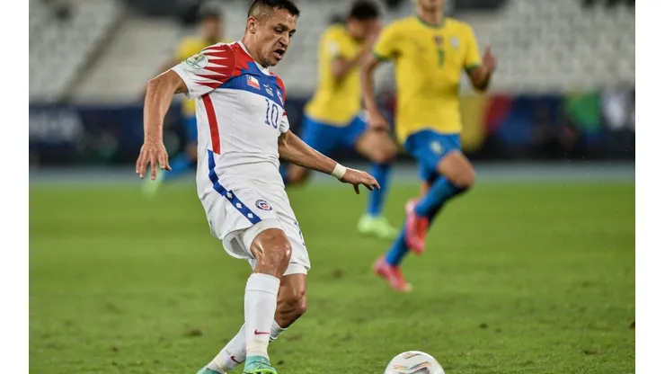 Alexis Sánchez vuelve a la Roja tras perderse la pasada triple fecha.