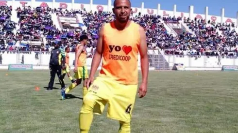 Royer Vásquez lleva años como el Arturo Vidal peruano donde imita su look y su forma de jugar en la cancha. En la previa del partido cuenta cómo molesta a Pedro Gallese por los goles que le ha convertido el "King".