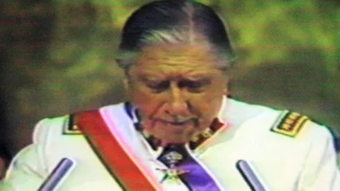 Homenaje a Pinoche en teatro Caupolicán 2012