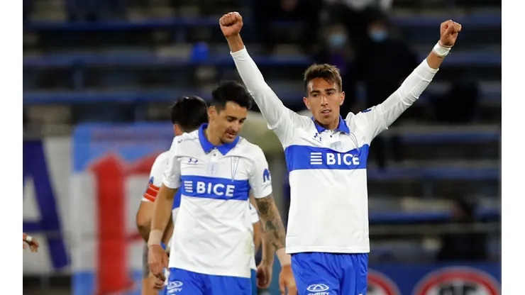 Fernando Zampedri comparte goles con Diego Valencia y la UC celebra por duplicado
