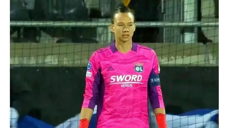 Christiane Endler fue titular y por primera vez capitana del Lyon en el triunfo ante Häcken por el debut en el Grupo D de la Champions Femenina.