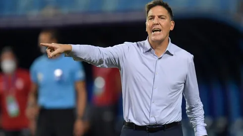 Eduardo Berizzo vive un complicado momento en la selección de Paraguay.