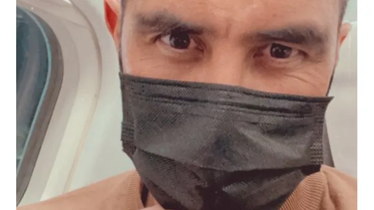 Claudio Bravo avisó que llega este martes para integrarse a la selección chilena