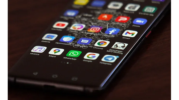 Facebook, Instagram y WhatsApp reportan falla masiva a nivel mundial