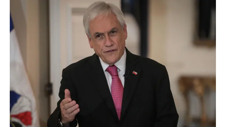 Presidente Piñera es aludido a eventual conflicto de interés en la publicación.