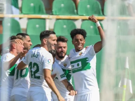 Peruano Tapia sale lesionado ante el Elche de Roco