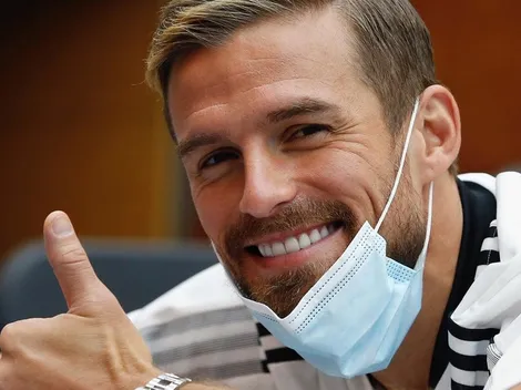 Santos puede debutar este domingo en Colo Colo