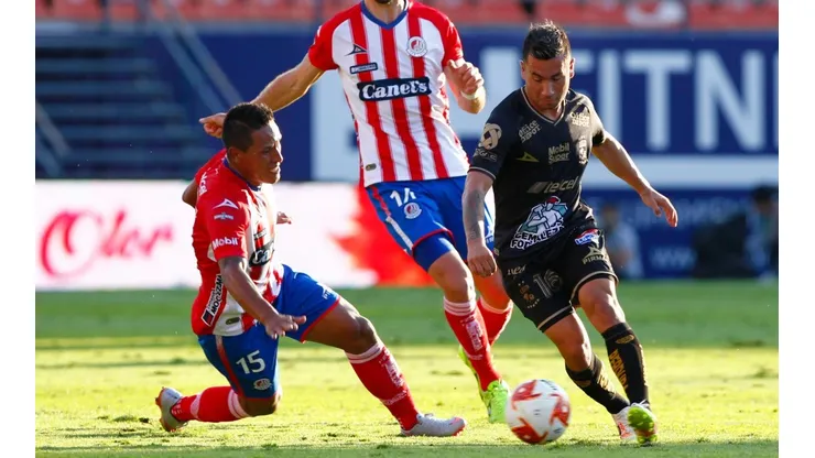 Jean Meneses disputará su último partido antes de embarcarse a Chile para ser parte de la triple fecha eliminatoria.