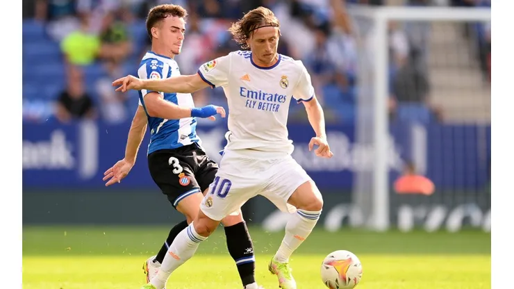 Real Madrid sigue puntero pero ahora empatado con Atlético con 17 puntos.