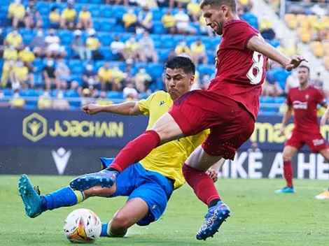 Alarcón se luce y corta una contra en deslucido empate del Cádiz