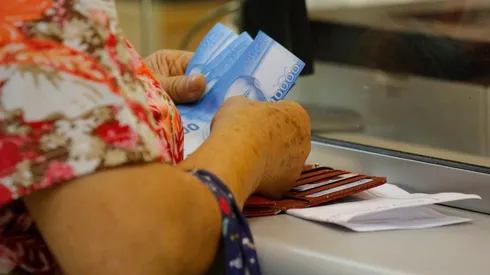 Conoce si eres beneficiario del Aporte Familiar Permanente 2021