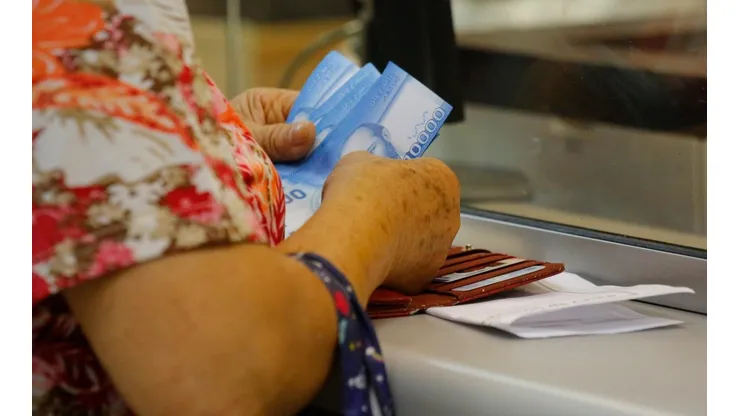 Conoce si eres beneficiario del Aporte Familiar Permanente 2021