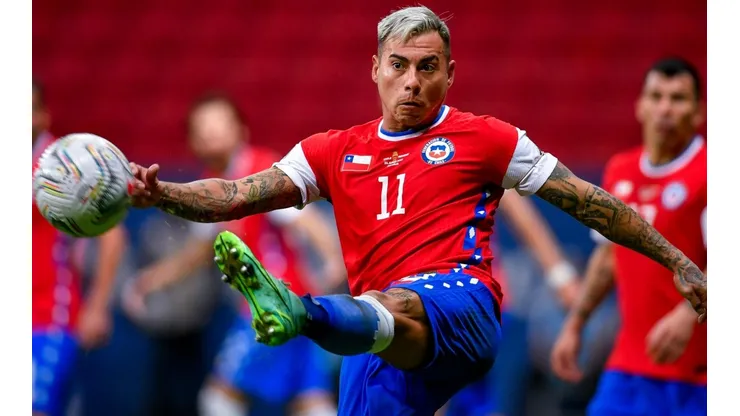 Eduardo Vargas se pierde la triple fecha eliminatoria por lesión
