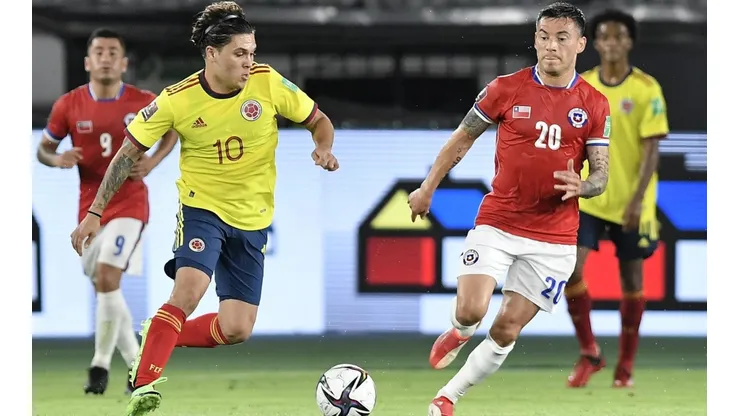 Chile enfrentó recientemente a Colombia que usa camiseta adidas.